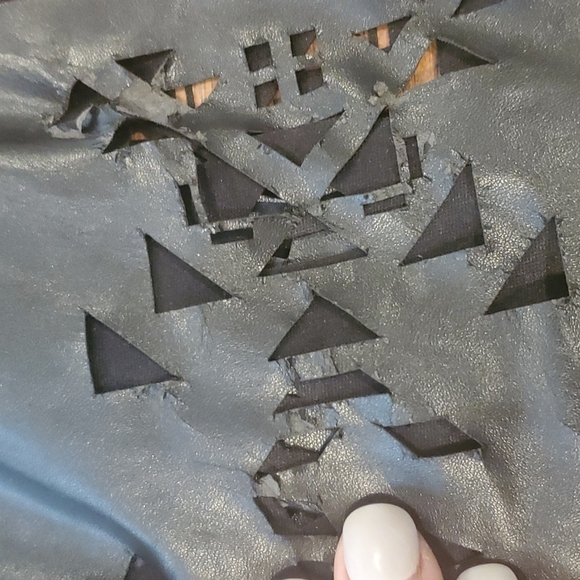 Faux Leather skirt - Picture 7 of 7